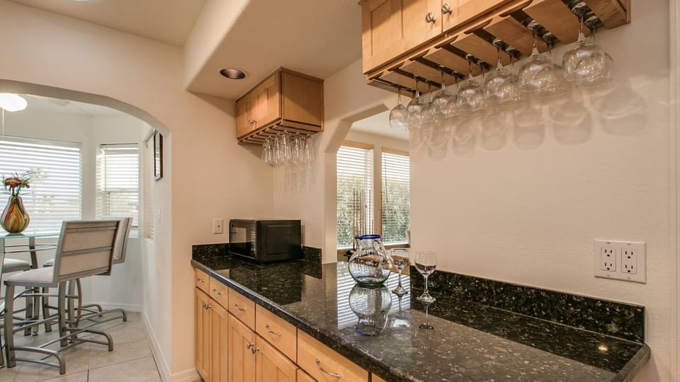 House (4 Bedrooms) | Private kitchen | Fridge, microwave, oven, dining tables