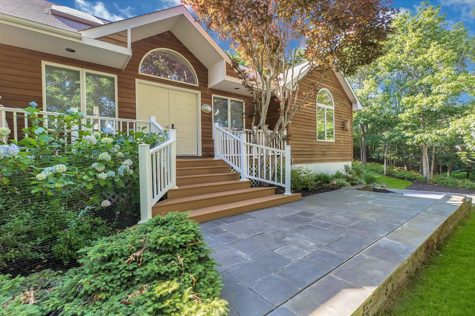 Welcome to Your Hamptons Oasis
