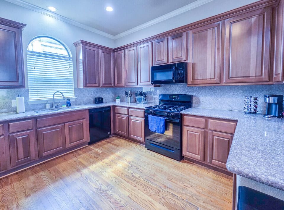 If you prefer to cook in, you’ll be happy to find a fully equipped kitchen. Also, start your morning off with a nice hot cup of coffee