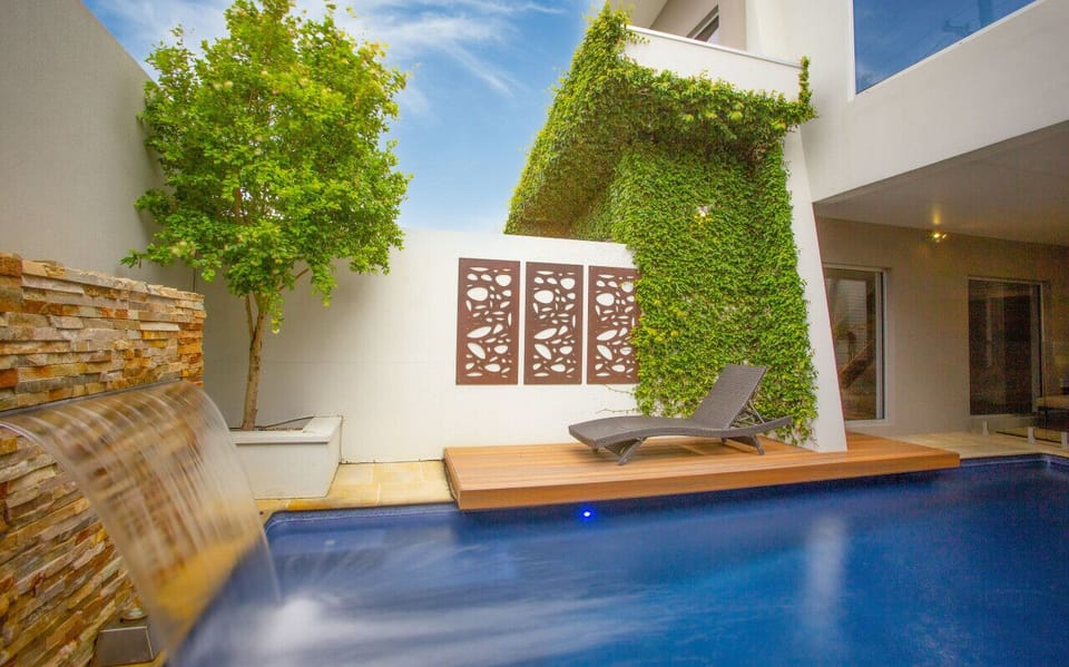 Heated pool