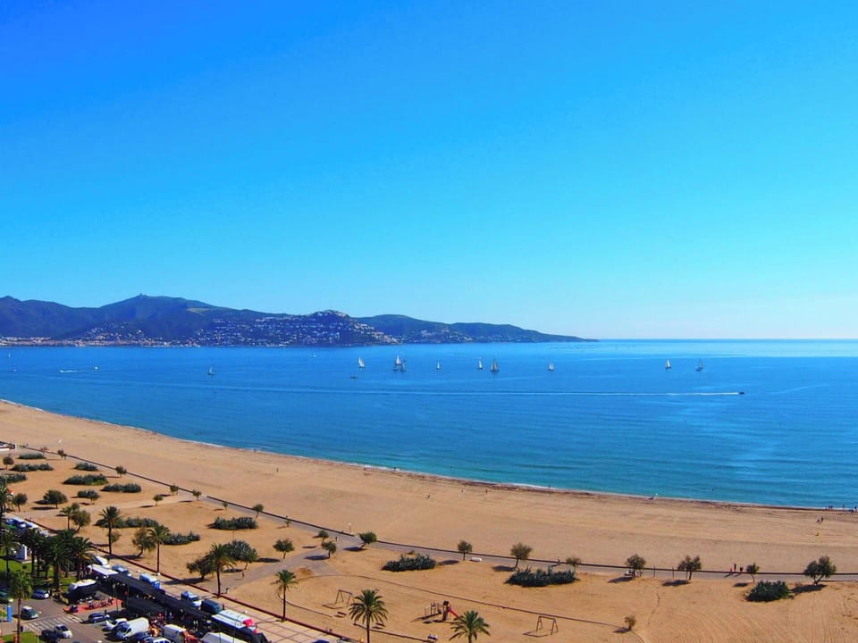 Water, Body Of Water, Beach, Coast, Horizon, Coastal And Oceanic Landforms, Sea, Summer, Shore, Sand