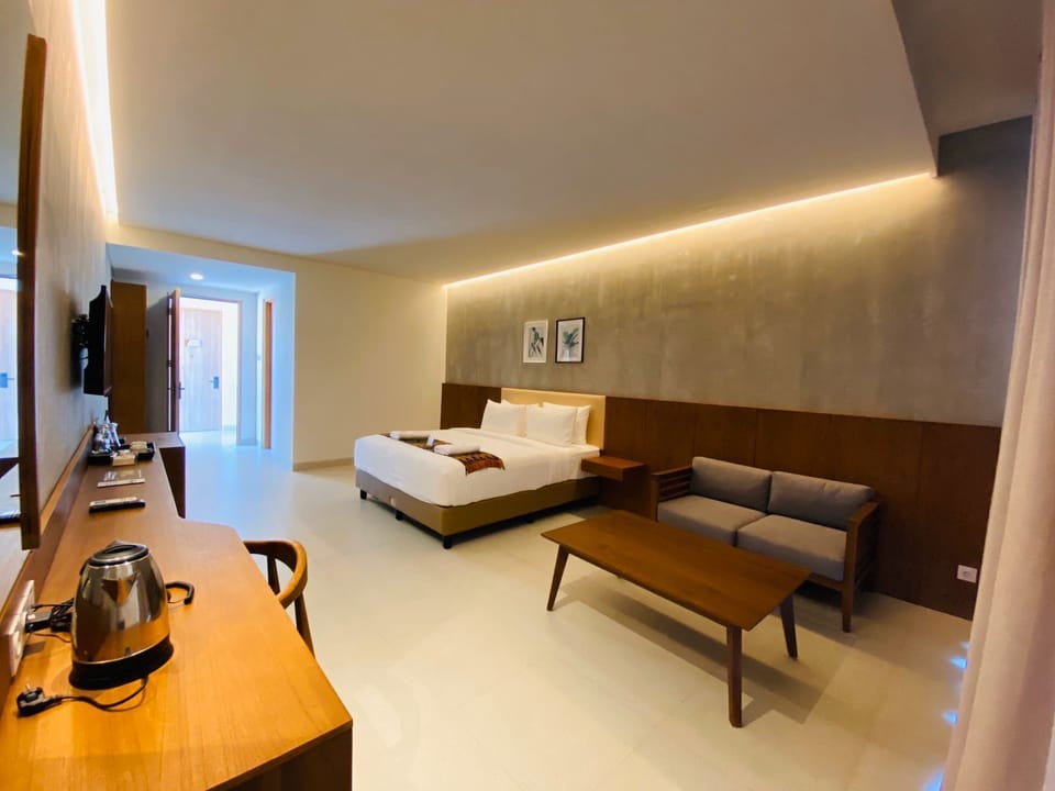 Desk, iron/ironing board (on request), rollaway beds (surcharge)