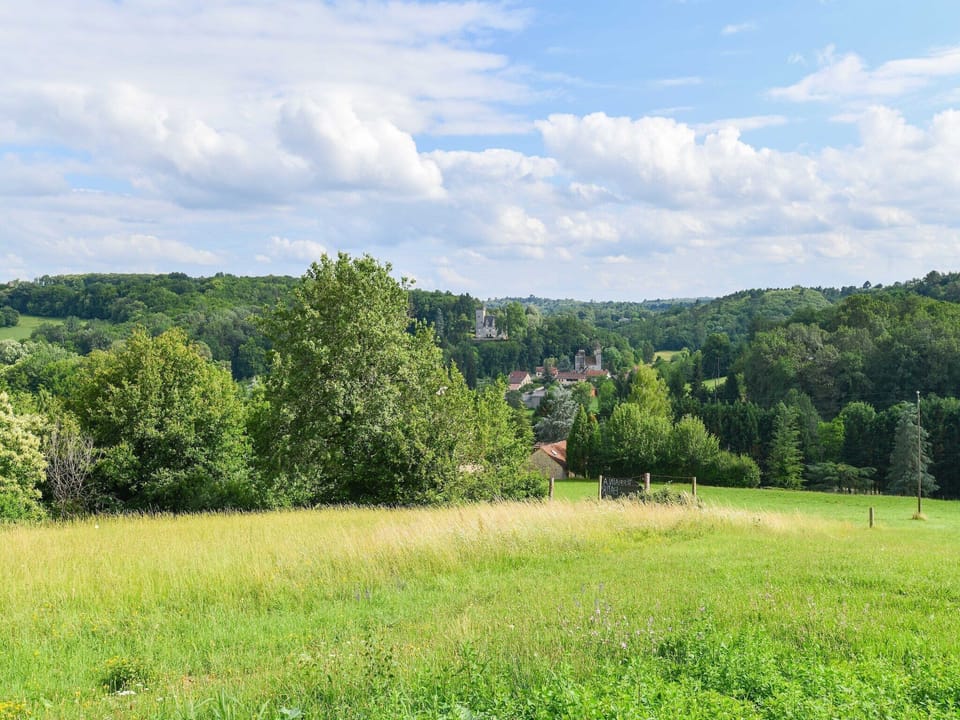 Immediate Surroundings [summer] (<1 km)