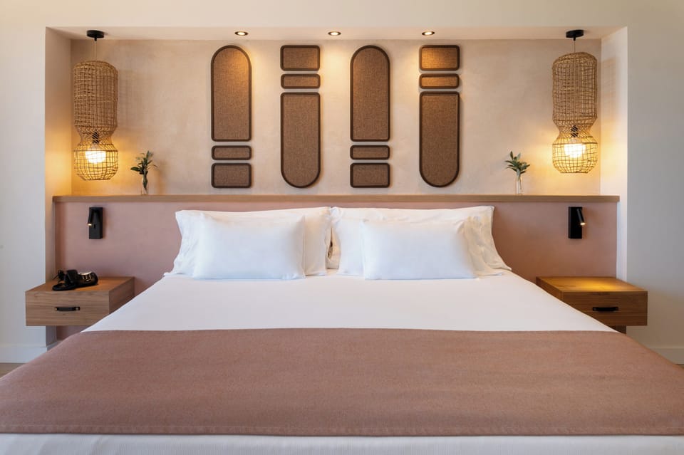 Egyptian cotton sheets, premium bedding, down comforters