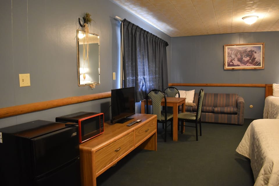 Family Room, 1 Bedroom - No Pets | Iron/ironing board, rollaway beds, free WiFi, bed sheets