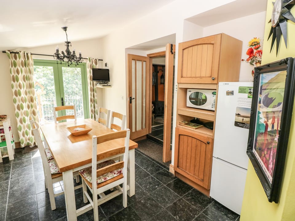 Cottage | Interior