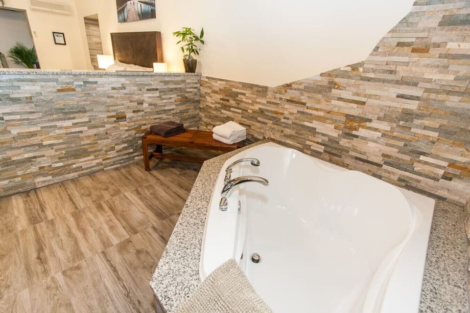 2 Person Air-Pool Jacuzzi