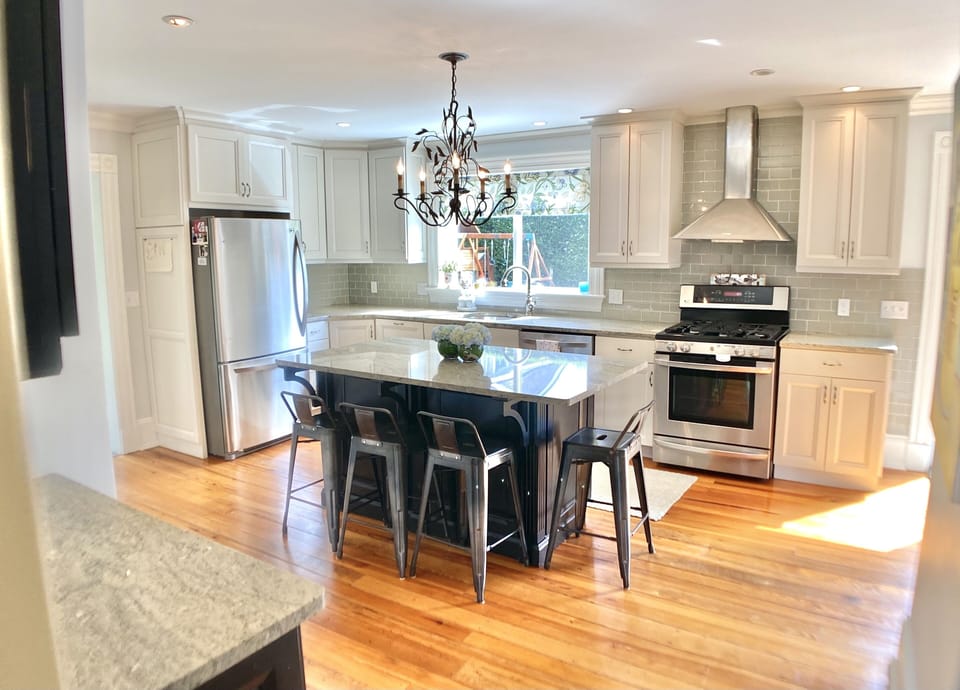 Spacious and fully equipped Kitchen