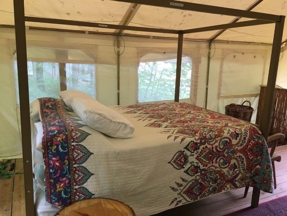 Queen bed