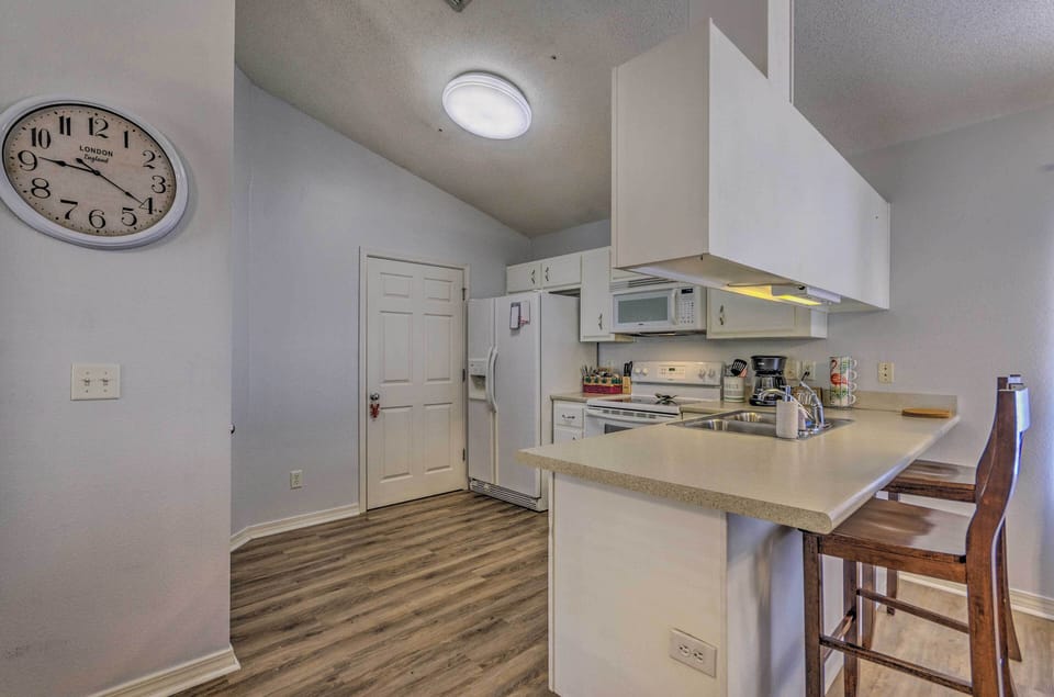 Kitchen | Drip Coffee Maker | Full Knife Set | Ice Maker