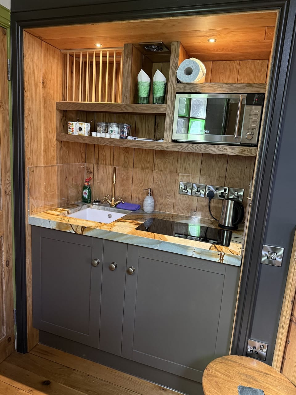 Deluxe Double or Twin Room, Ensuite (4) | Private kitchen