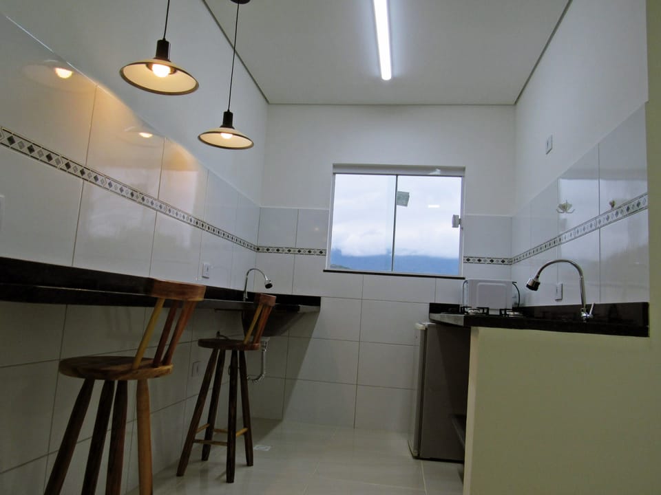 Comfort Loft, 1 Bedroom, Kitchenette, Mountain View | Private kitchen | Cookware/dishes/utensils