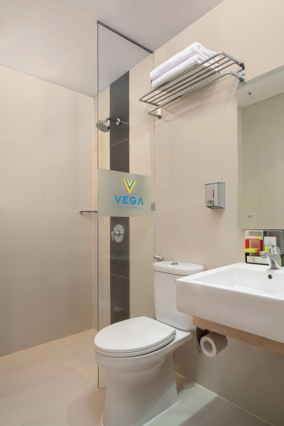 Shower, free toiletries, hair dryer, slippers
