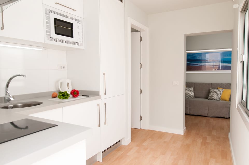 Apartment, 2 Bedrooms, Mountain View | Private kitchenette | Fridge, microwave, stovetop, espresso maker