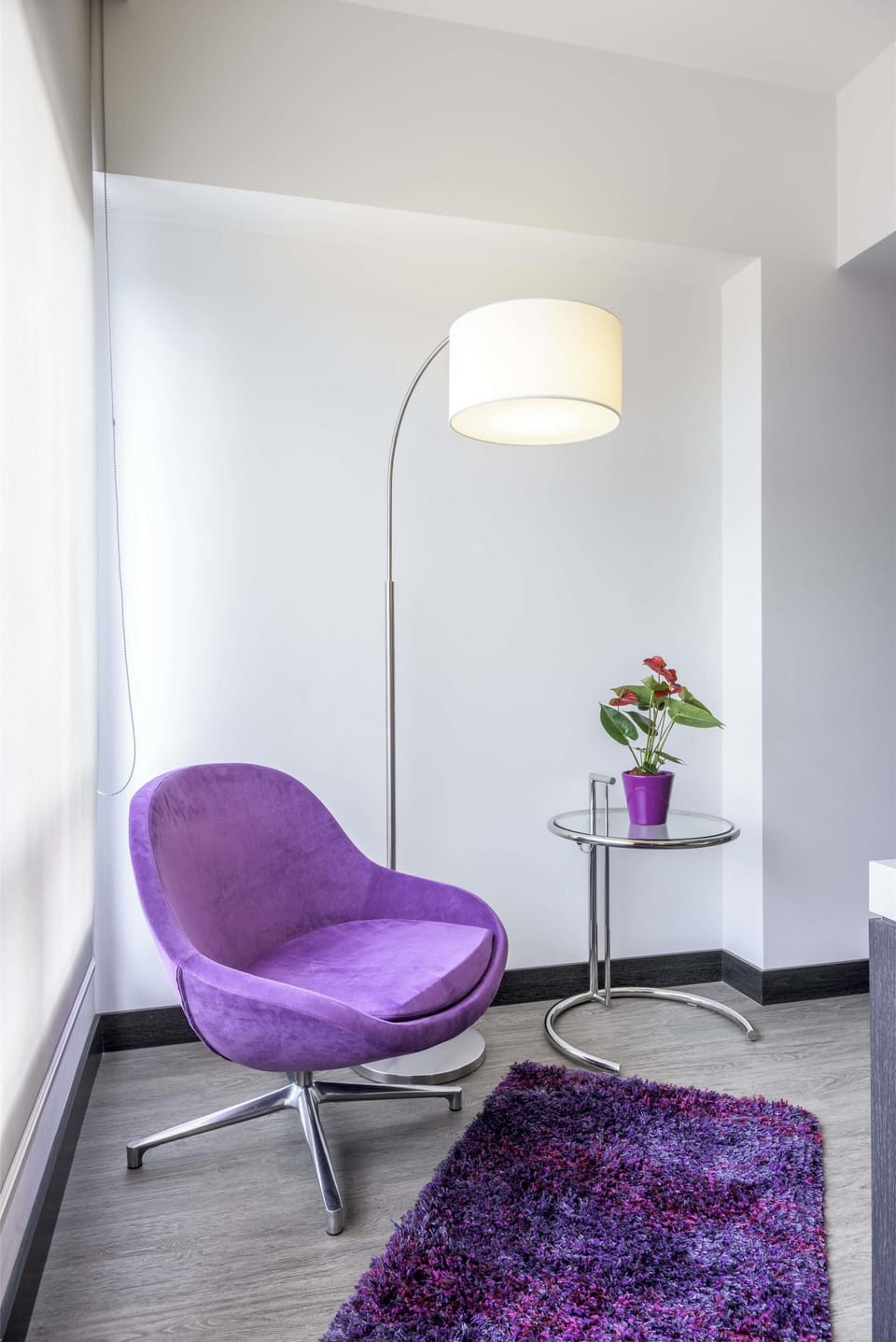 In-room safe, desk, laptop workspace, soundproofing