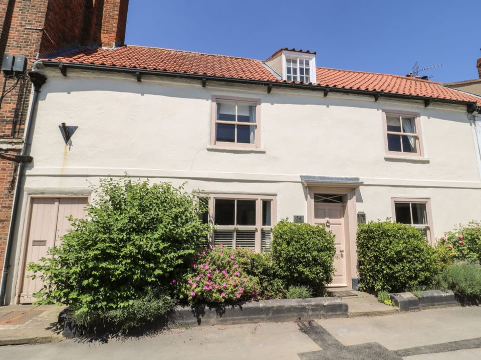 Cottage | Front of property