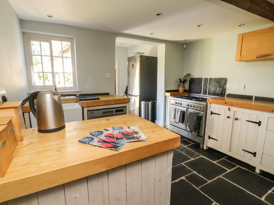 Cottage | Interior