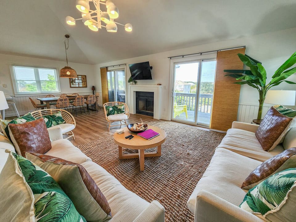 Living Room 2022