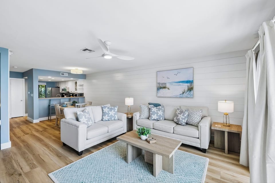 Ample Seating to Gather with Friends & Family