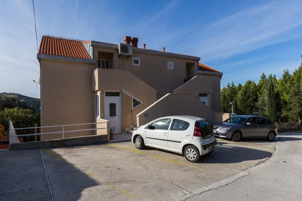Apartment (Two Bedroom Apartment with Balcony) | Exterior