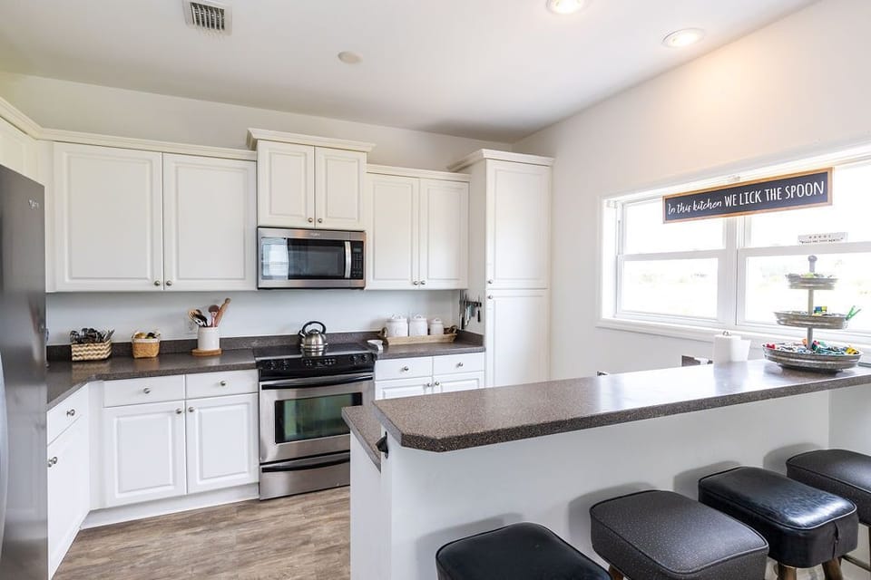 Channel your inner Barefoot Contessa in our fully stocked kitchen.