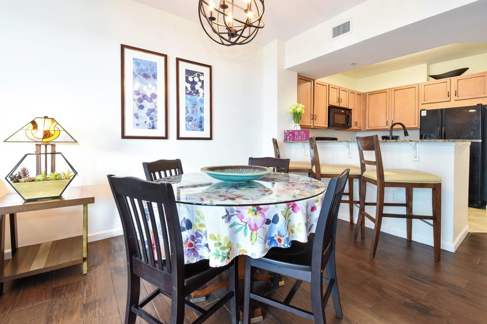 The Palms of Destin 1507 - Dining Area