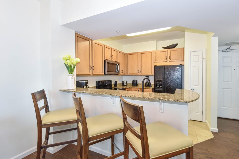 The Palms of Destin 1507 - Breakfast Bar Area