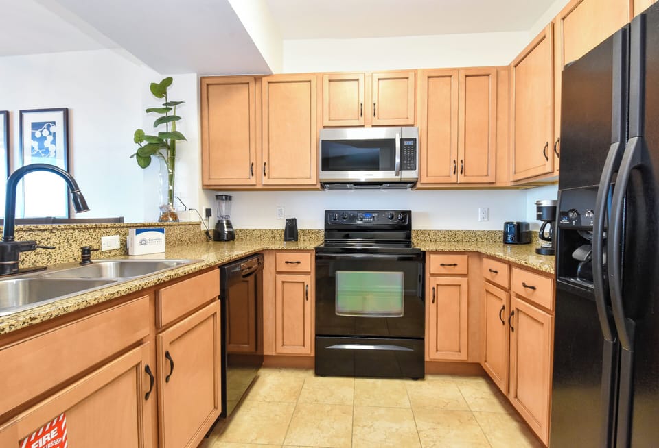 The Palms of Destin 1511- Kitchen