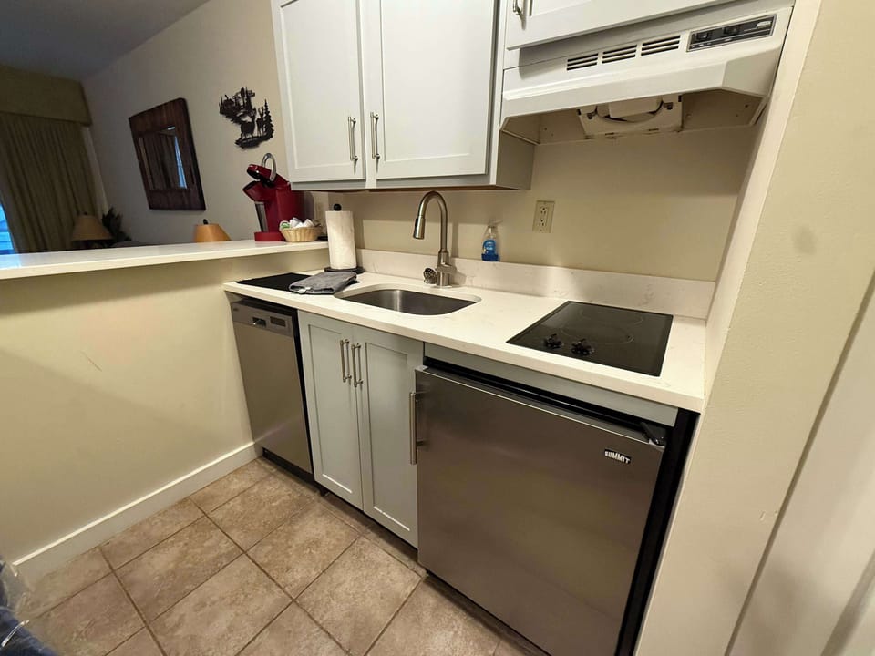 New Stainless Steel Appliances for simply a better stay!