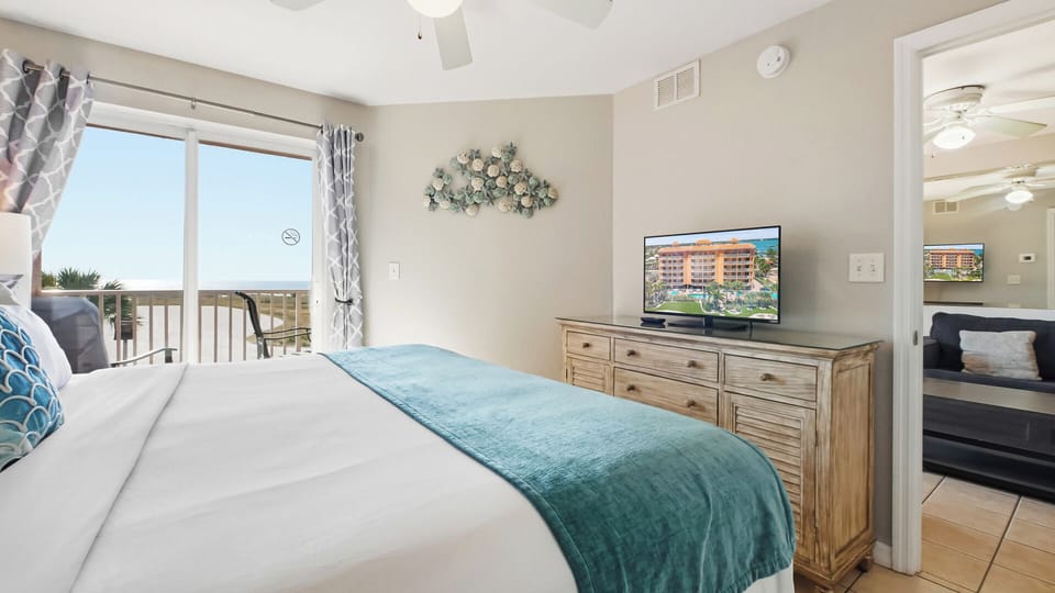 Surf Beach Room 304 Master Bedroom