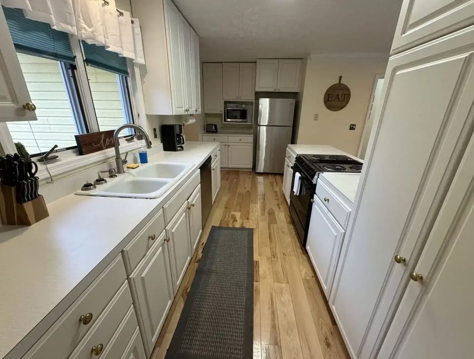 1st Choice Lodging - Pine Lake