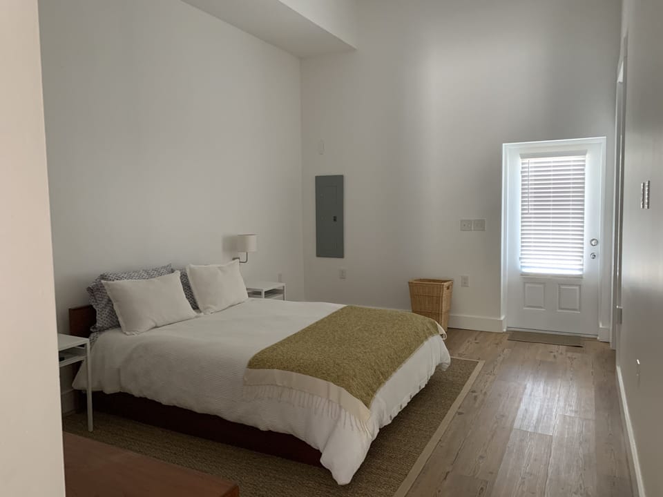 Queen bed