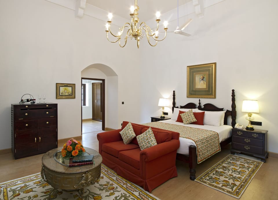 SeleQtions Suite Garden View Double Bed | Living area | LCD TV