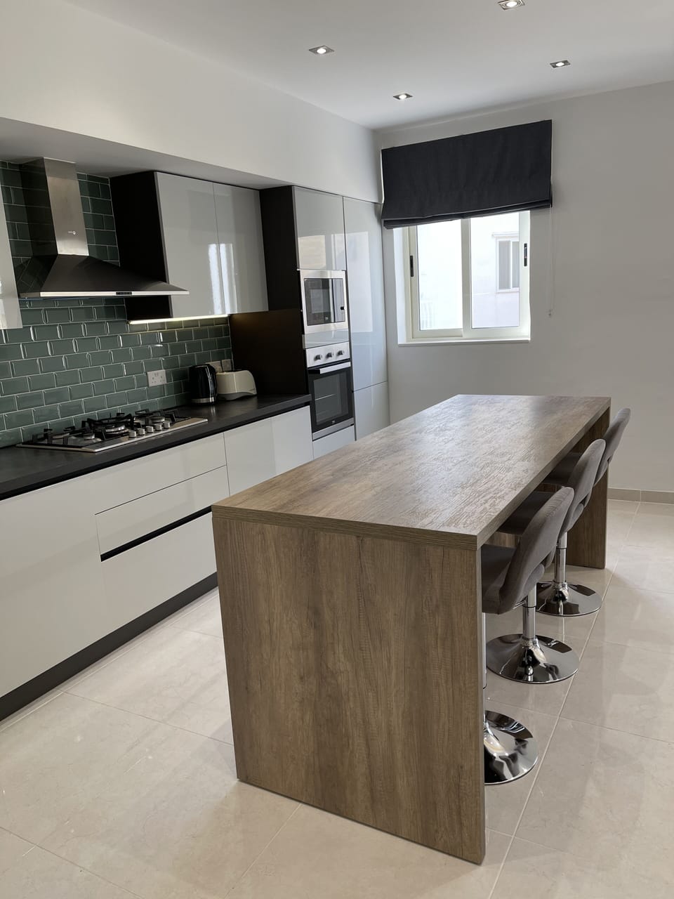 Apartment | Private kitchen | Fridge, microwave, oven, stovetop