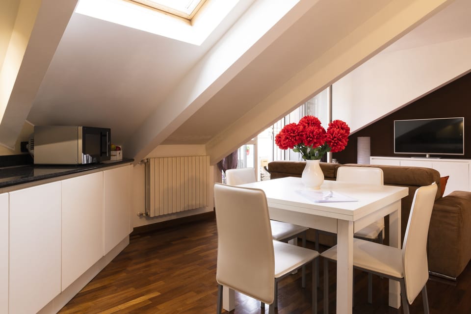Apartment | Private kitchen | Microwave, stovetop, dishwasher, cookware/dishes/utensils
