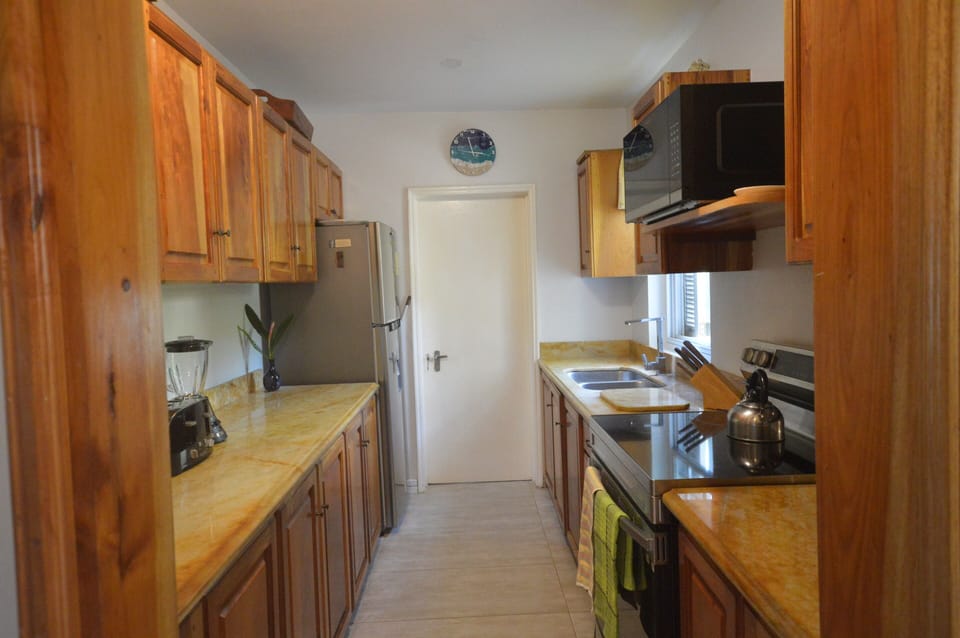 Fully equipped kitchen