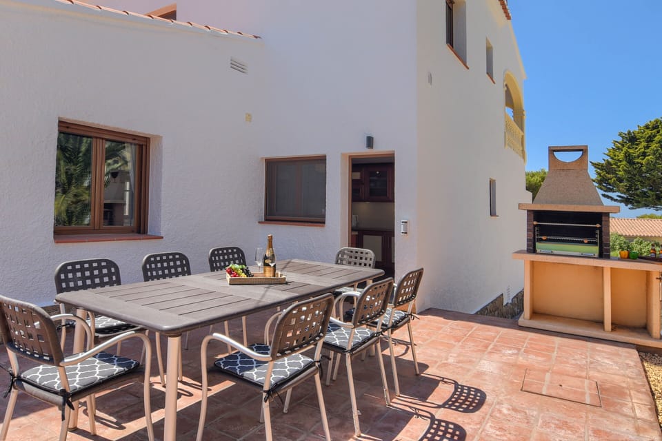 Outside kitchen