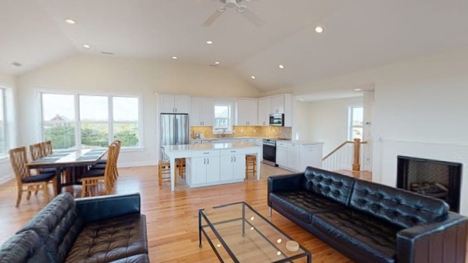 Living room with kitchen and dining room - Living room with kitchen and dining room