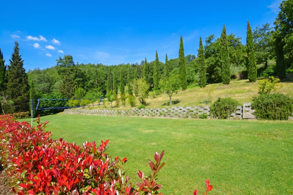 Family Villa, 4 Bedrooms, Fireplace, Mountainside (Casale Tigli) | Property grounds