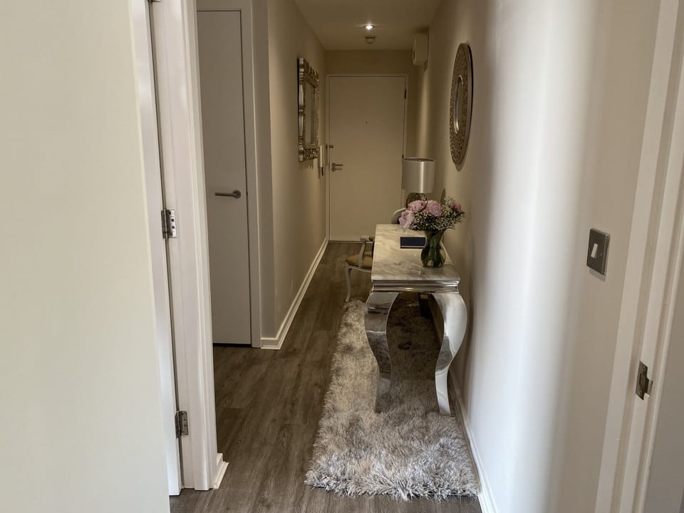 Luxury Apartment, Private Bathroom | Interior