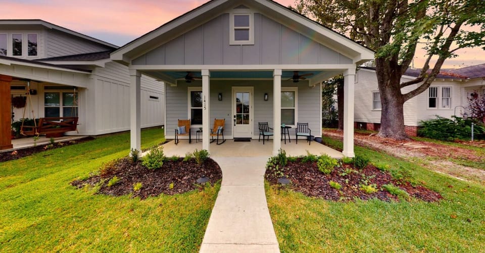 Welcome to Sea Breeze Cottage!