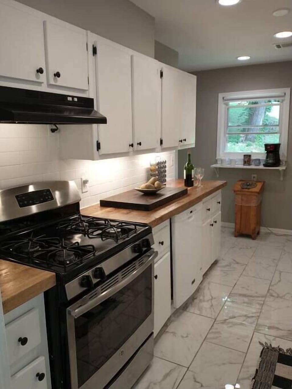 gas stove and electric oven for cooking