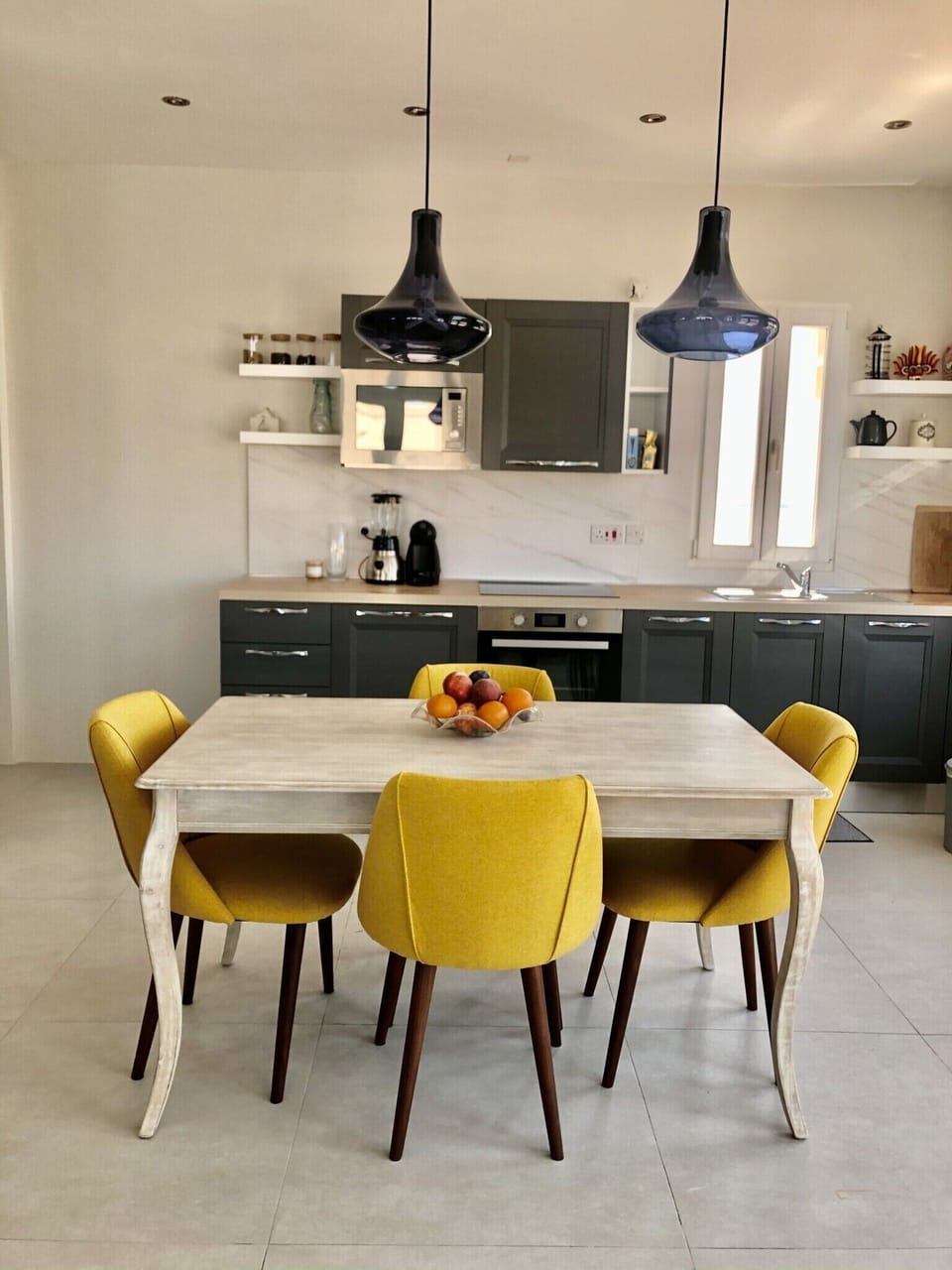 Kitchen Dine Area