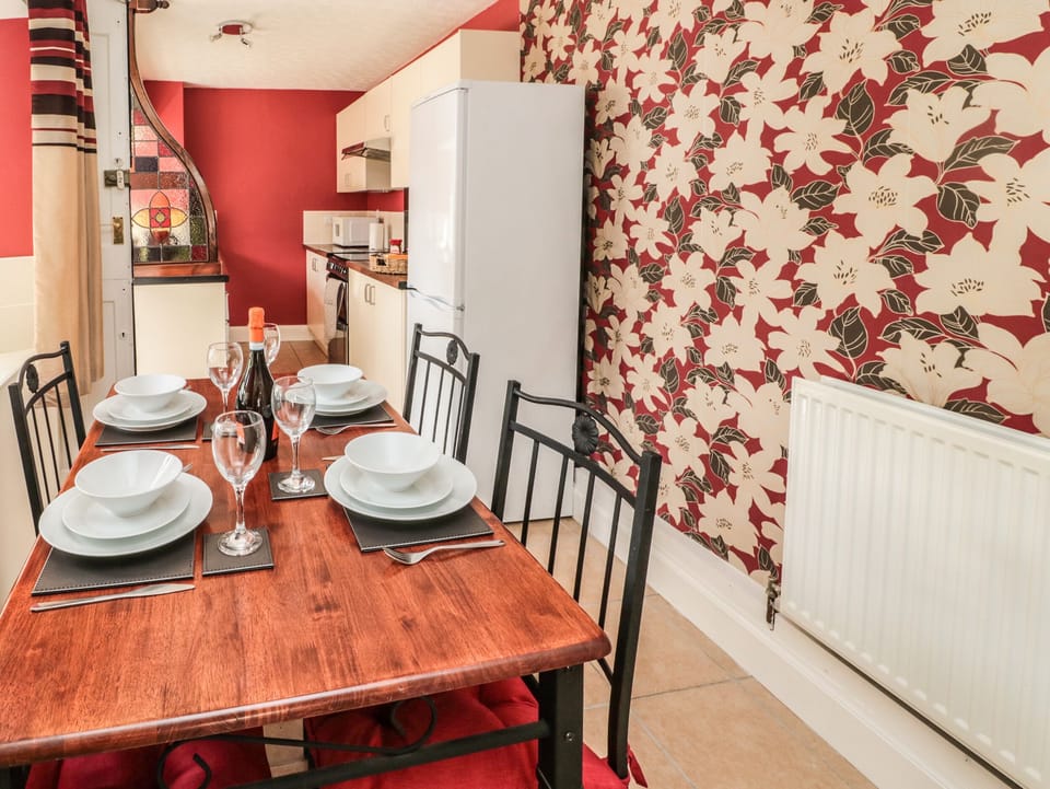 Cottage | Interior