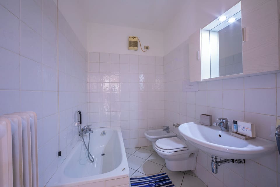 Dogana Best Lake View With Terrace Apartment in Nago–Torbole