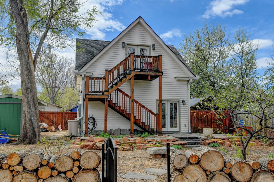 Tree Top Loft, Stairs & Deck