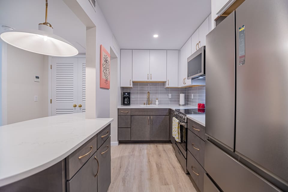 Kitchen, all new appliances Nov 2023