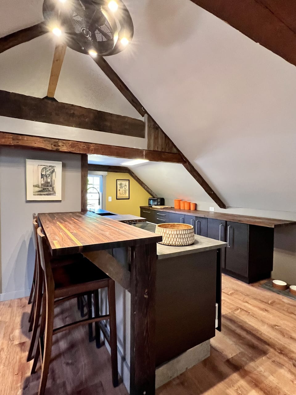 Kitchen island