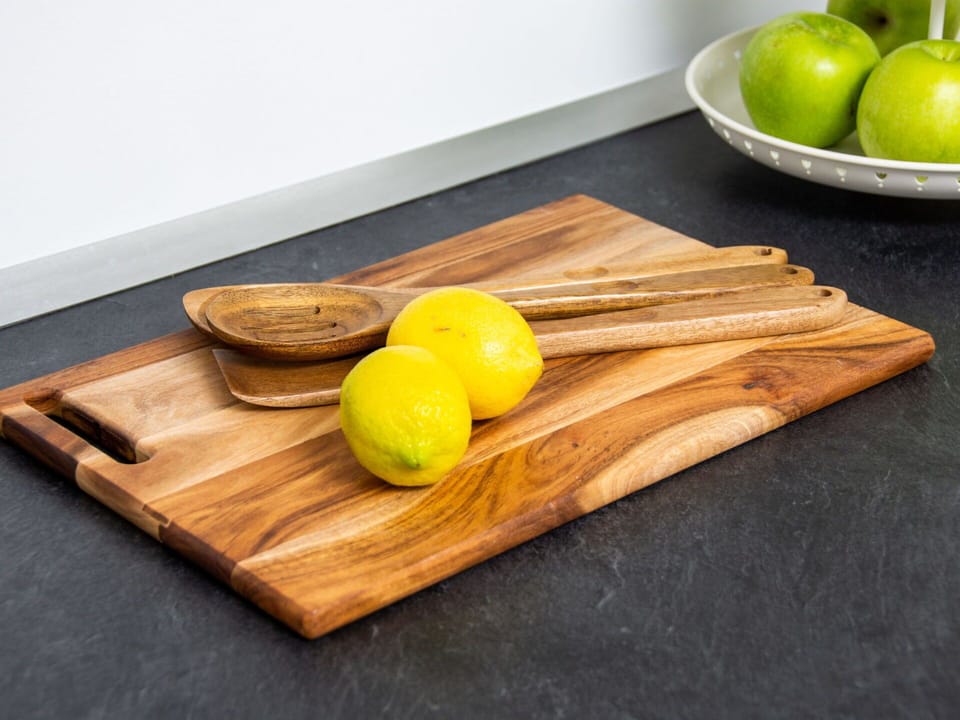 Food, Tableware, Dishware, Table, Fruit, Wood, Ingredient