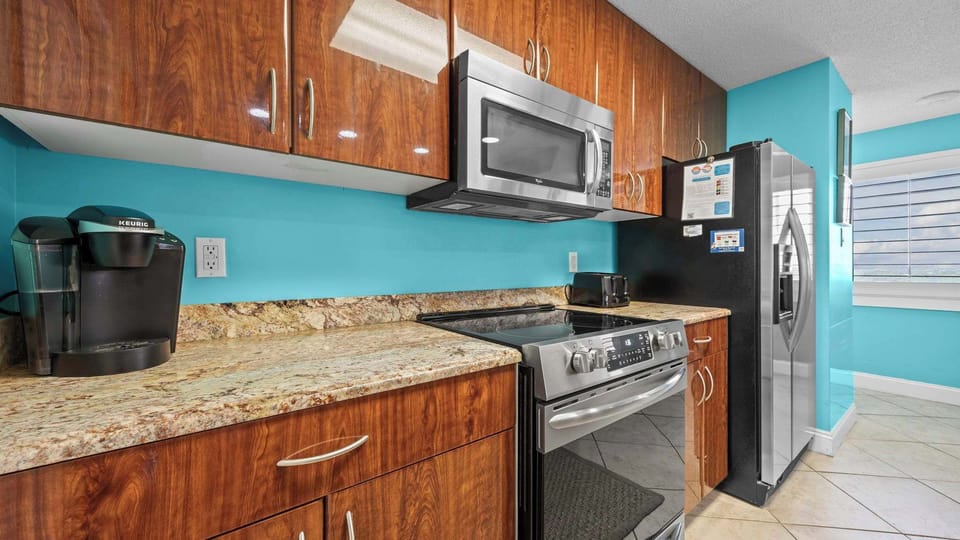 Fully equipped kitchen with keurig coffee maker